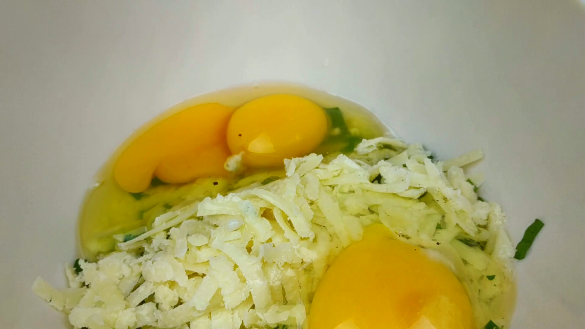 Чудо завтрак из яиц: готовлю уже неделю каждое утро и мой муж доволен. Быстро, вкусно и доступно.