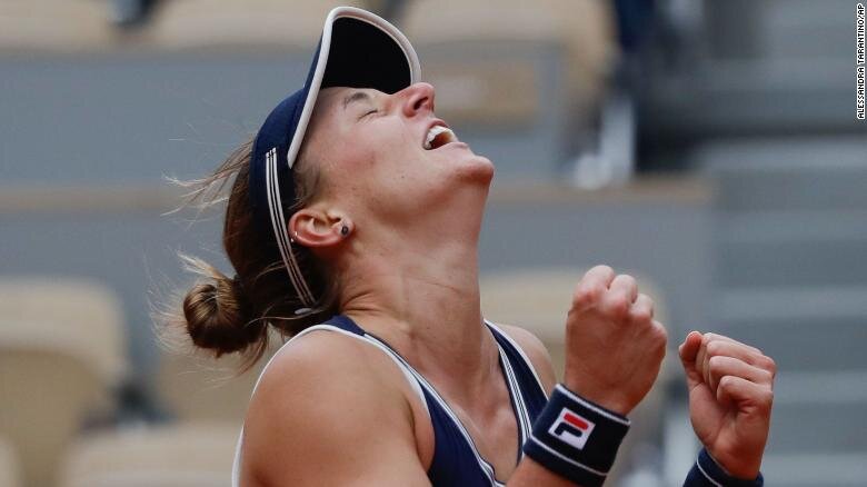Надя Подороска вошла в историю, выиграв четвертьфинальный матч на Открытом чемпионате Франции.