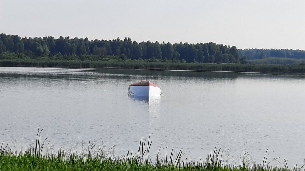 лодка, листайте