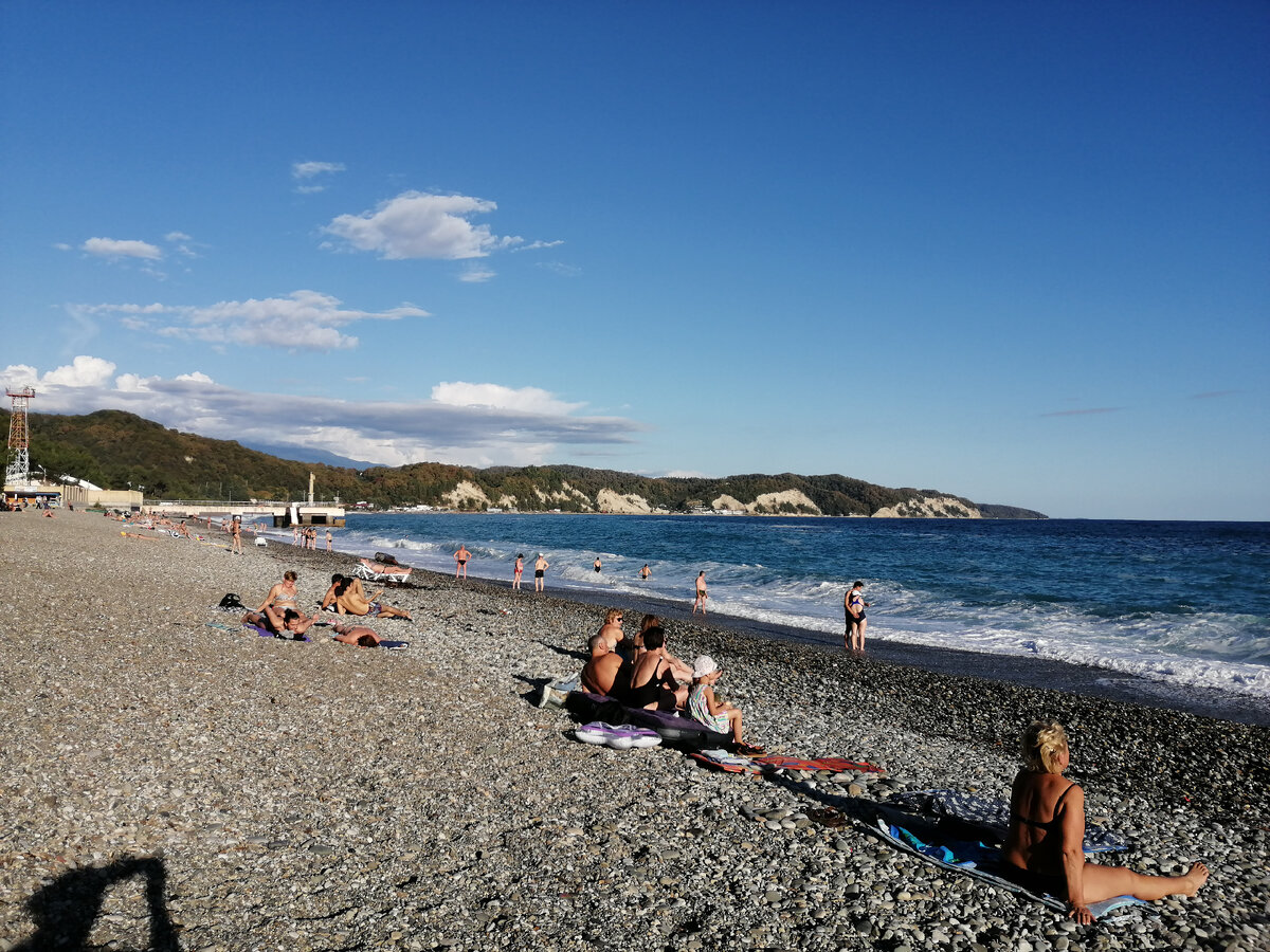 Пляж села Лдзаа (Абхазия). Фото Светы Давыдовой