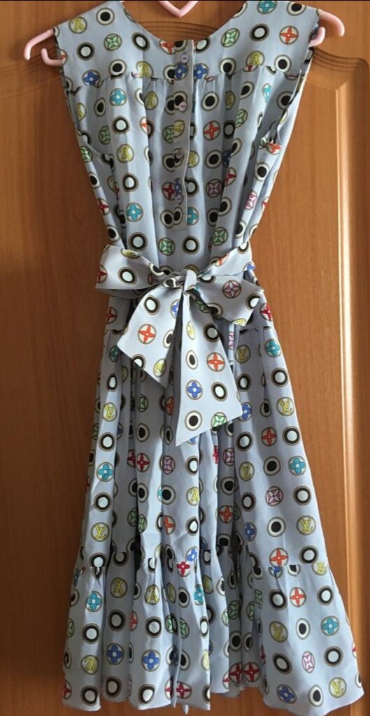 Фото сделано мной. Талия у меня не такая осиная)) но тоже хорошая)