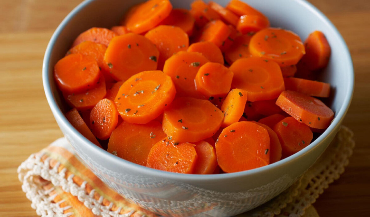 Морковь – настоящий донор здоровья.