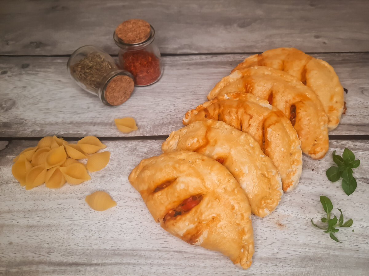 Итальянские пирожки Кальцоне