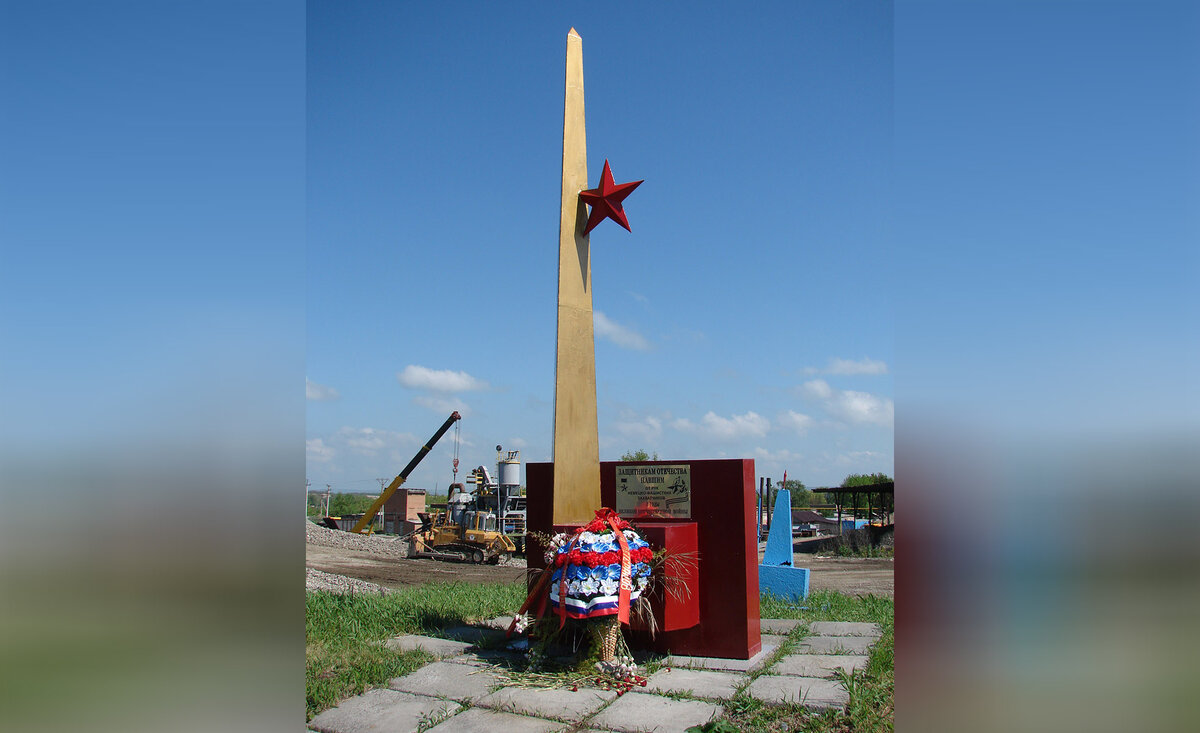 Памятник, установленный в северной части Черкесска, где были расстреляны жители города