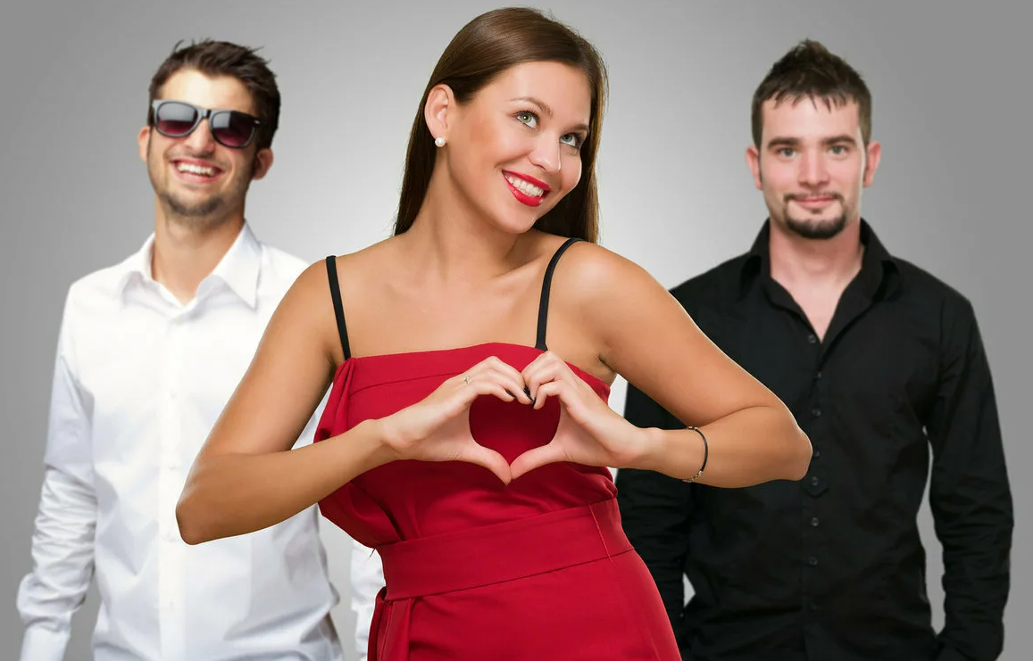 открытые отношения. счастливая молодая пара. красивые картинки про любовь. найти пару женщине. счастливые мужчина и женщина.