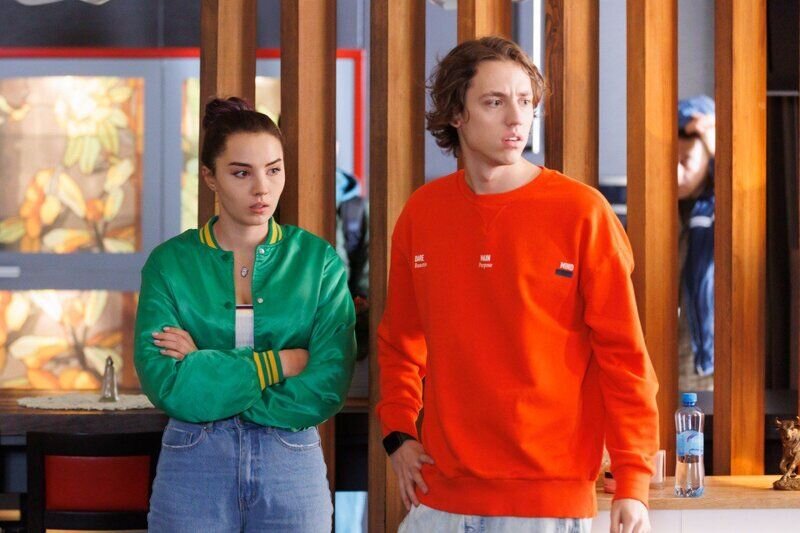 Кадр со съемок 6-го сезона сериала «Ивановы-Ивановы»