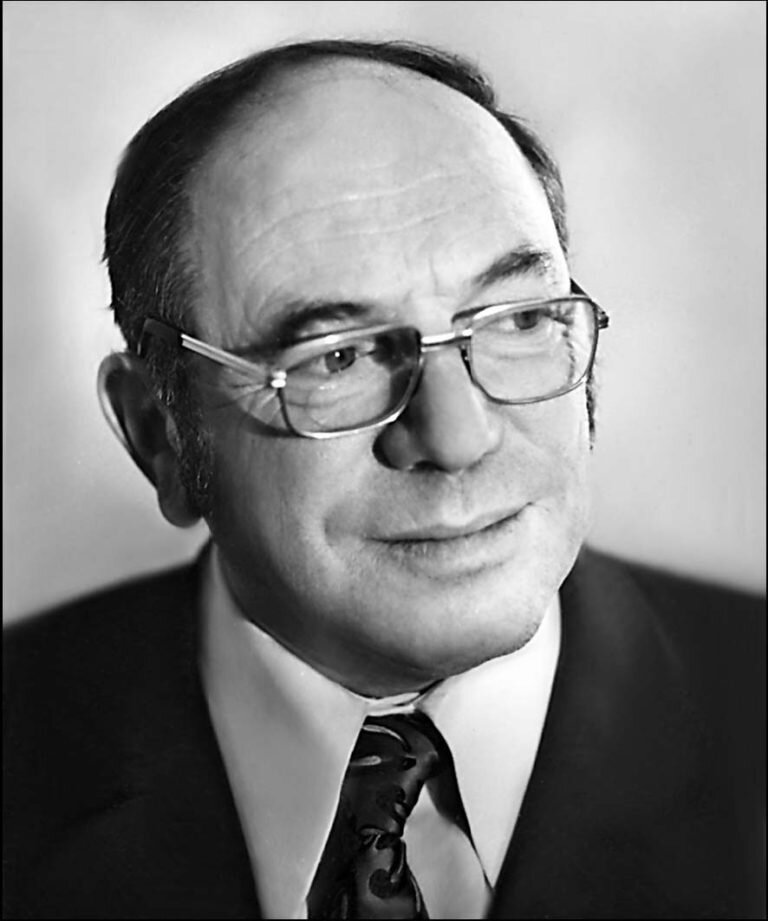 Канторович Леонид Витальевич.Использовано изображение с сайта: https://idea.vrnlib.ru/article/leonid-vitalevich-kantorovich-laureat-nobelevskoj-premii-prevoshodnyj-matematik/