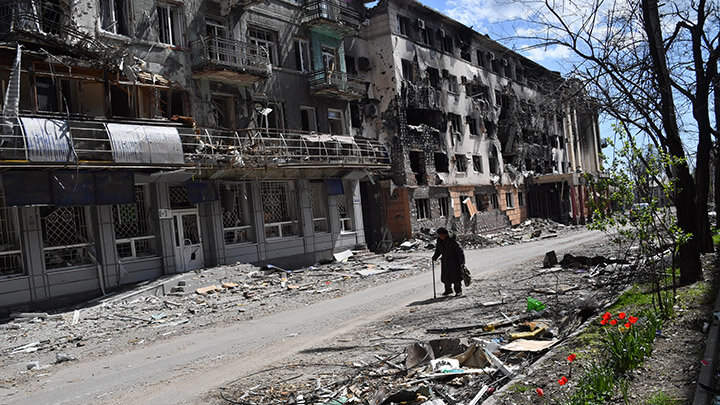 ВСУ пытаются пробить себе дорогу к Мариуполю, чтобы снова кошмарить город, только начавший восстанавливаться после тяжелейших боёв. Фото: Komsomolskaya Pravda/Global Look Press 