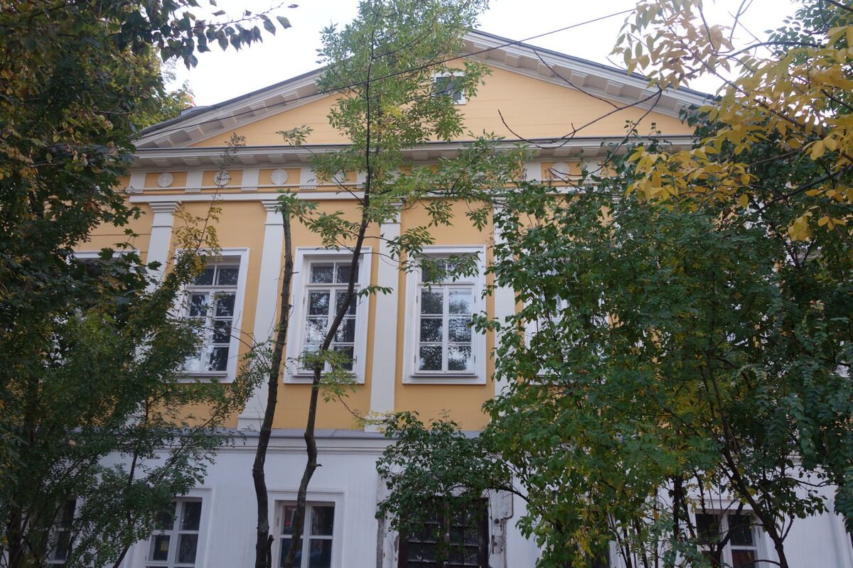 Дом Гусаревых. Вид с севера. Главный фасад после реставрации. 