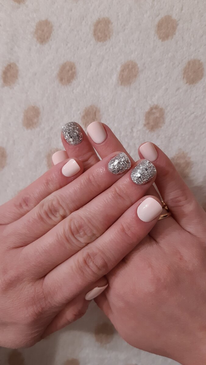 а то мой маникюр, который я сделала совсем недавно.