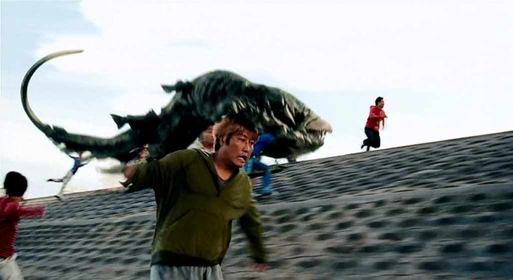 Такое вот чудище вылезло из реки (с) Кадр из фильма