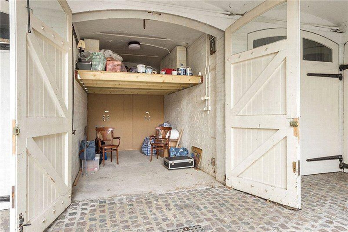 Как сделать из гаража в 23 м² уютный дом: реальный пример