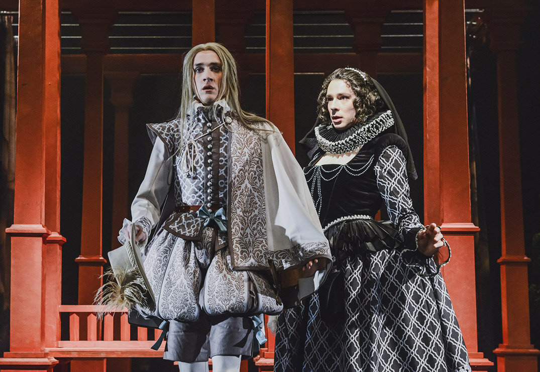 Сцена из спектакля "Что угодно, или Двенадцатая ночь" в МНДТ