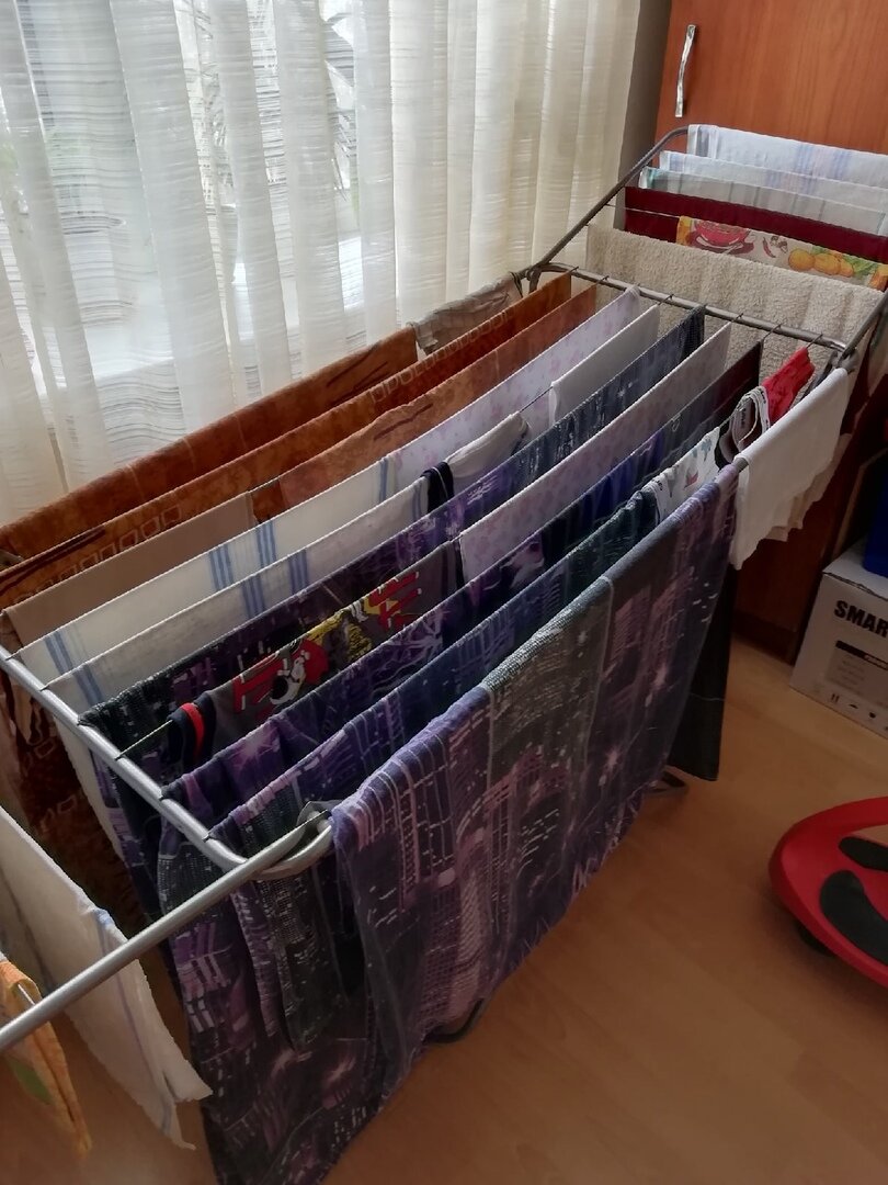 Так выглядит белье на сушилке.