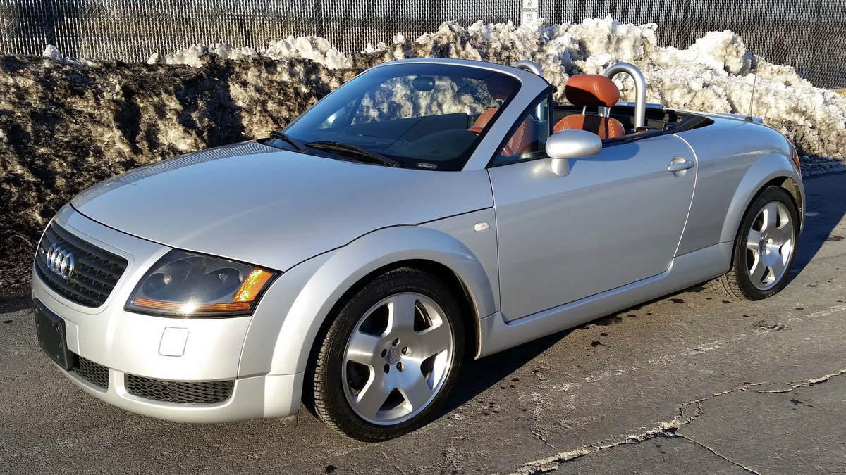 Фото Audi TT из яндекс картинок