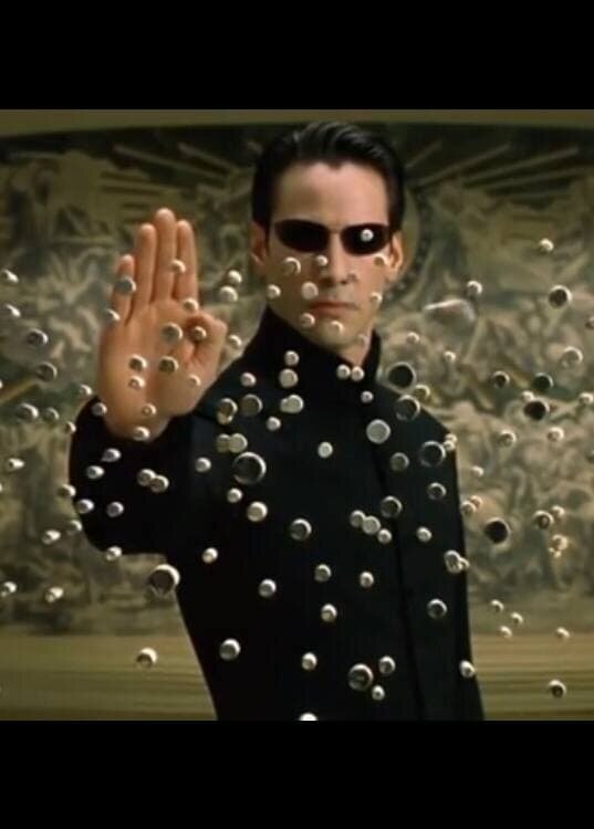 Главный герой Нео, Кадр из фильма "Матрица"