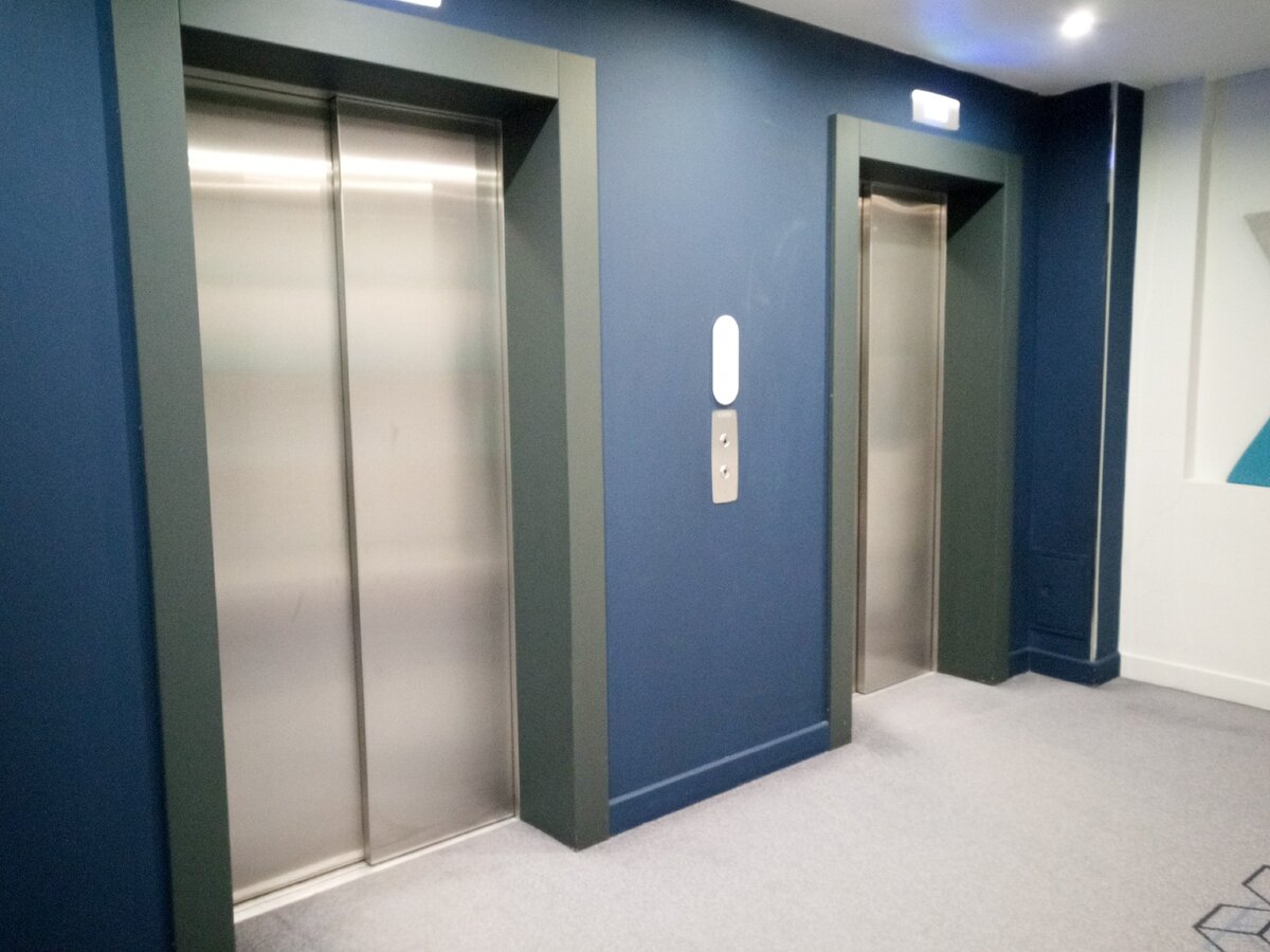 Лифт в отеле Holiday Inn Express Moscow-Sheremetyevo Airport (фото автора)