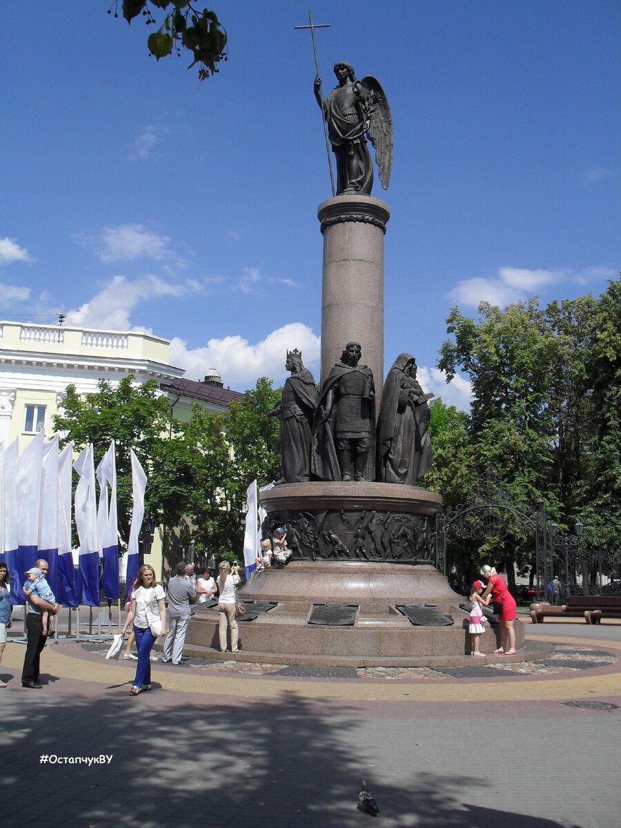 Памятник Тысячелетия Бреста