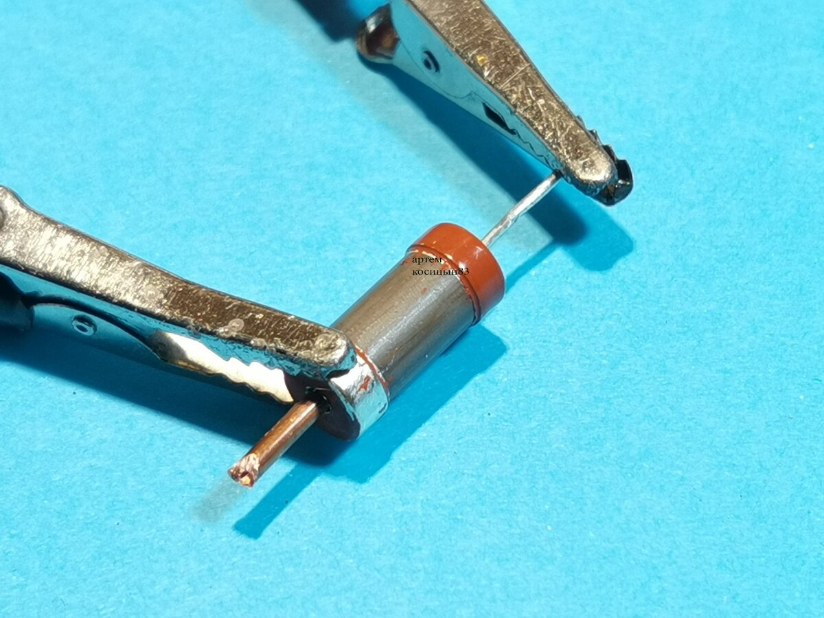 Аппарат из резистора