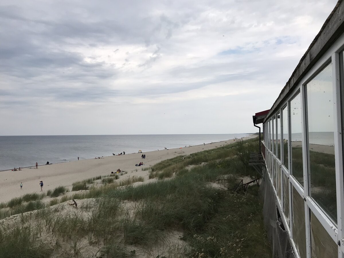 вид из кафе у моря напротив поселка Рыбачий