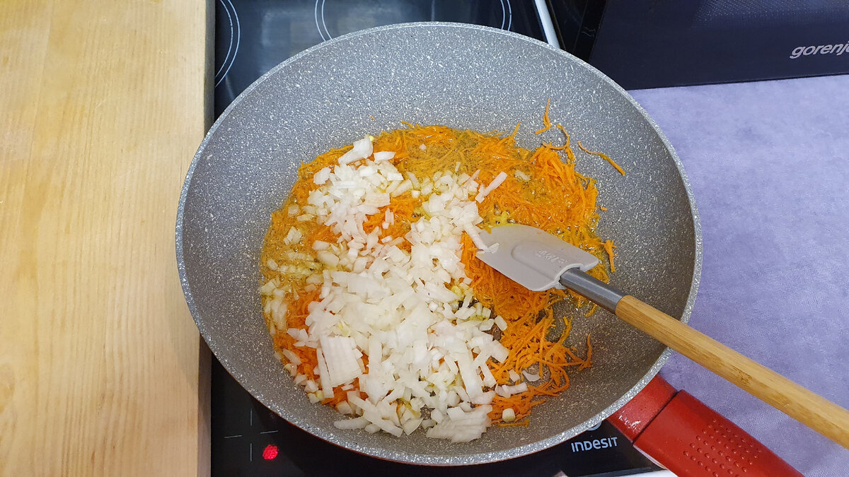 крупные макароны фаршированные фаршем на сковороде пошаговый рецепт с фото | Дзен