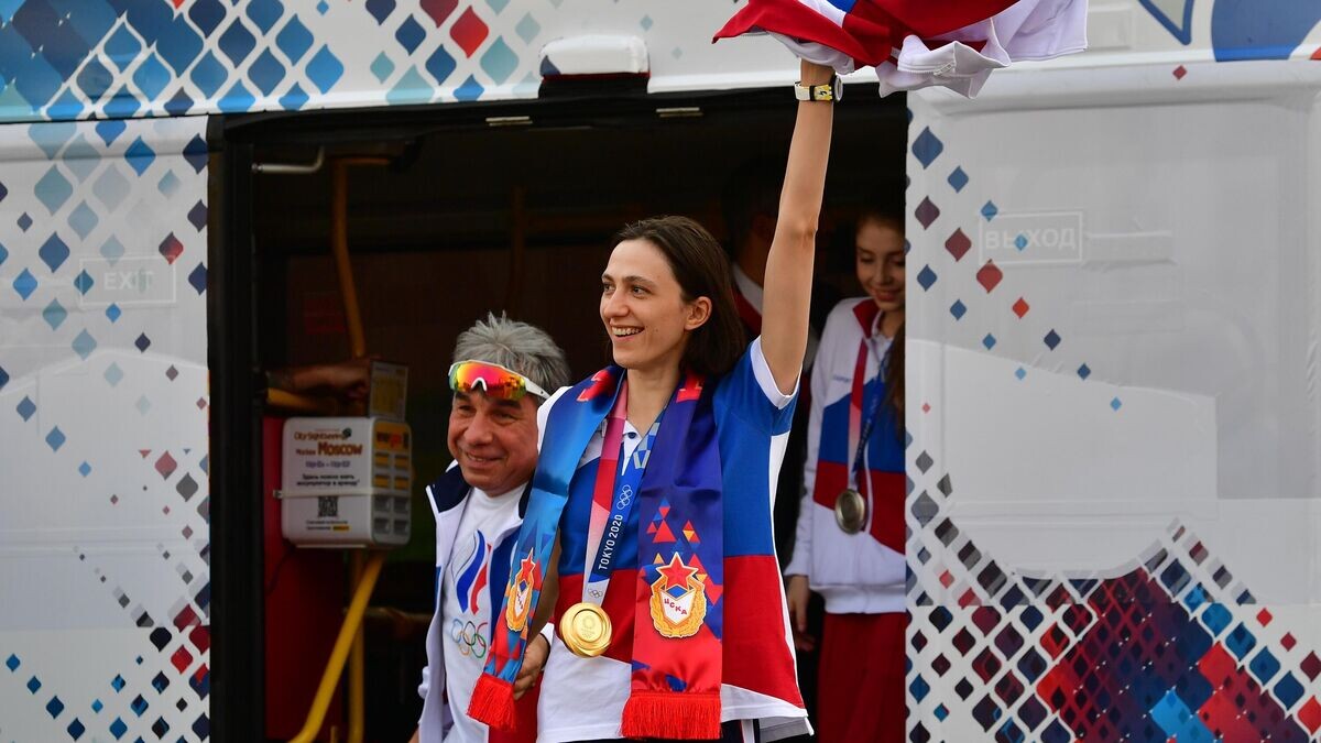    Олимпийская чемпионка в прыжках в высоту Мария Ласицкене на торжественной церемонии встречи и чествования российских спортсменов, выступавших на XXXII летних Олимпийских играх в Токио© РИА Новости / Алексей Майшев