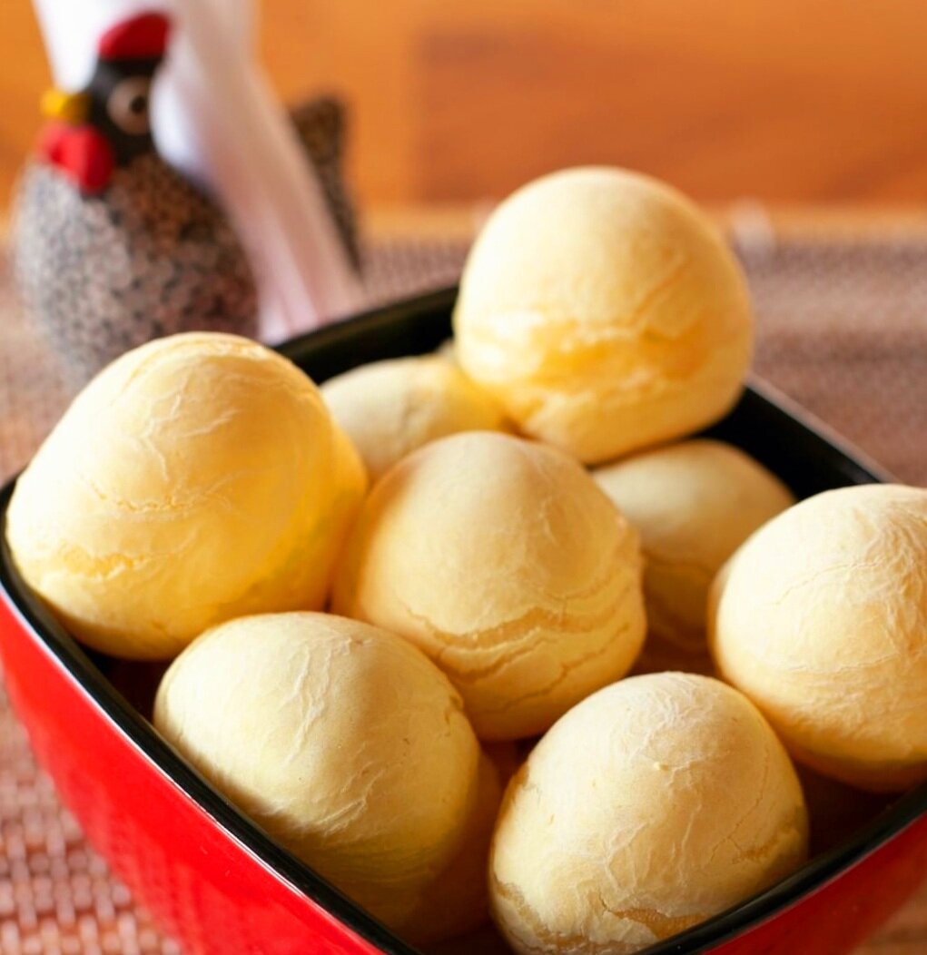 Фото я взяла с просторов интернета, поскольку готовых покупных сырных булочек у меня не было.