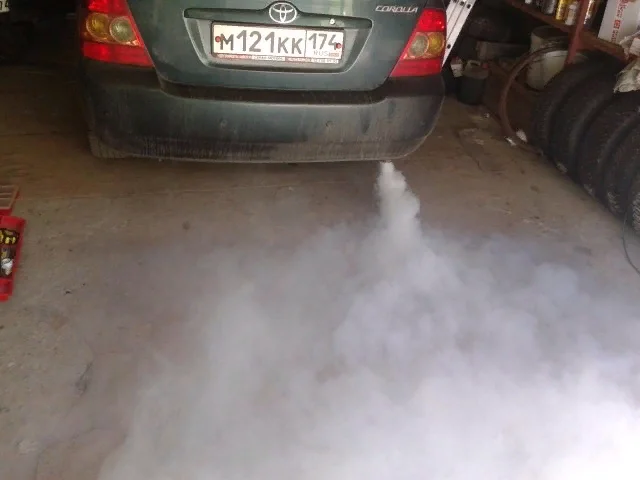 Еще один совет от моториста для подления жизни двигателя. Перед заменой масла, нужно проделать очень важную процедуру