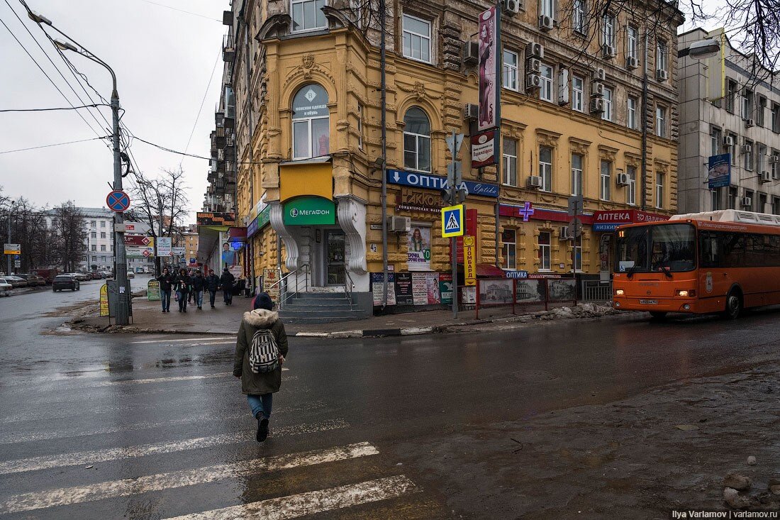 Фото улиц нижнего. Нижний Новгород улицы города. Нижний Новгород прогулочная улица. Новгород. Прогулка по улицам города.. Убогий Нижний Новгород.