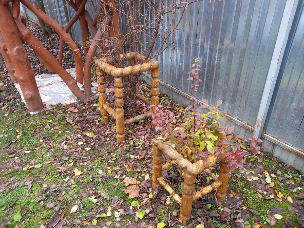 Опора для кустарников из дерева