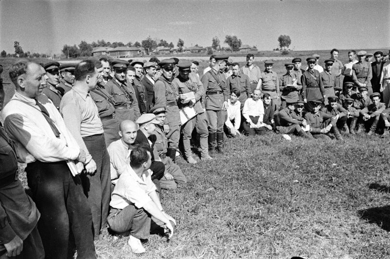Бойцы и командиры 17 ДНО Москворецкого района. Автор фото А.Шайхет