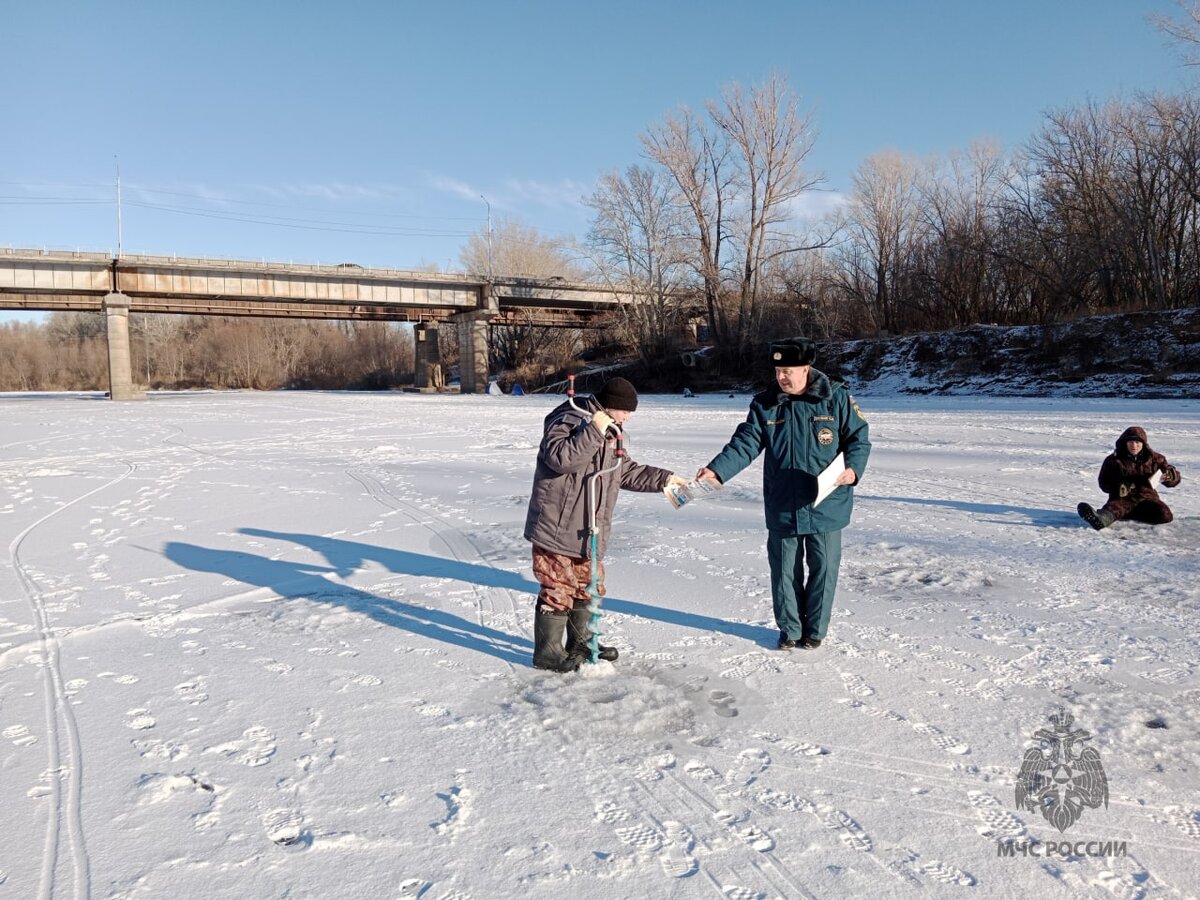    В МЧС предупредили о мерах предосторожности любителей подледной рыбалки в Оренбурге Белов Михаил Александрович