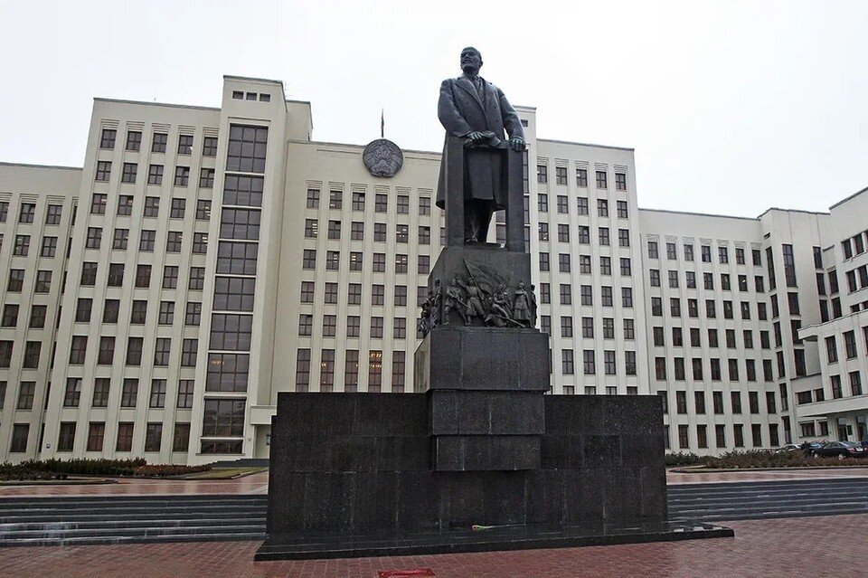     В Доме правительства располагается Совет Министров Беларуси. Виктор ГИЛИЦКИЙ