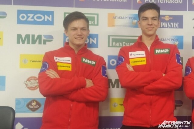    Евгений Семененко и Пётр Гуменник. Фото:  АиФ/ Татьяна Бахтигозина