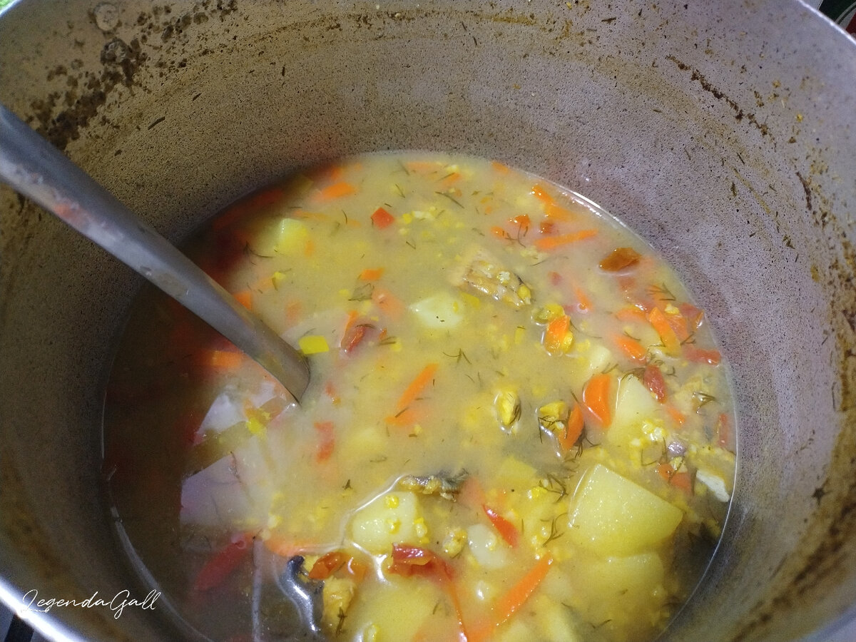 Во какой супчик, черпак стоит!