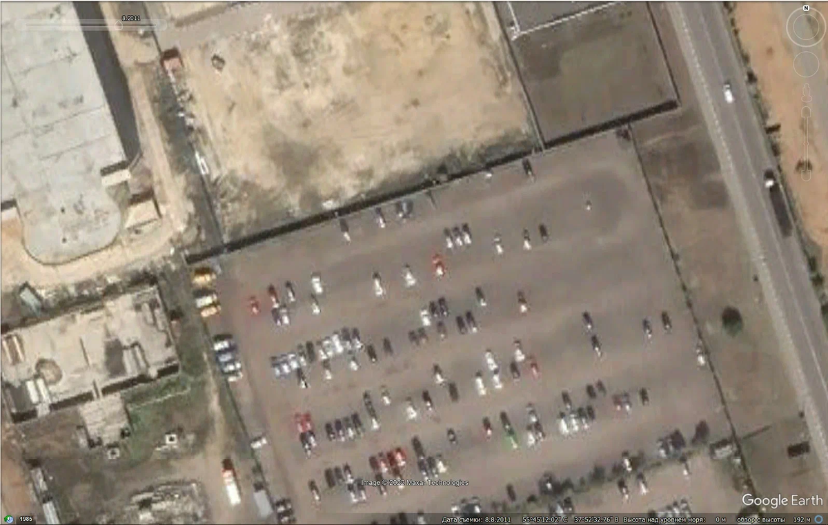 2011 год. Парковка
