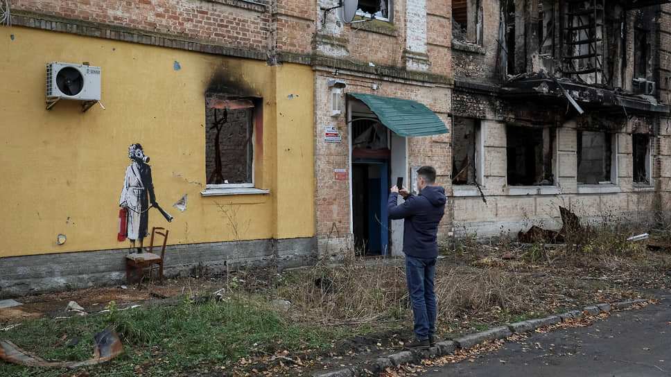 Фото: Gleb Garanich / Reuters📷Граффити Бэнкси в Гостомеле