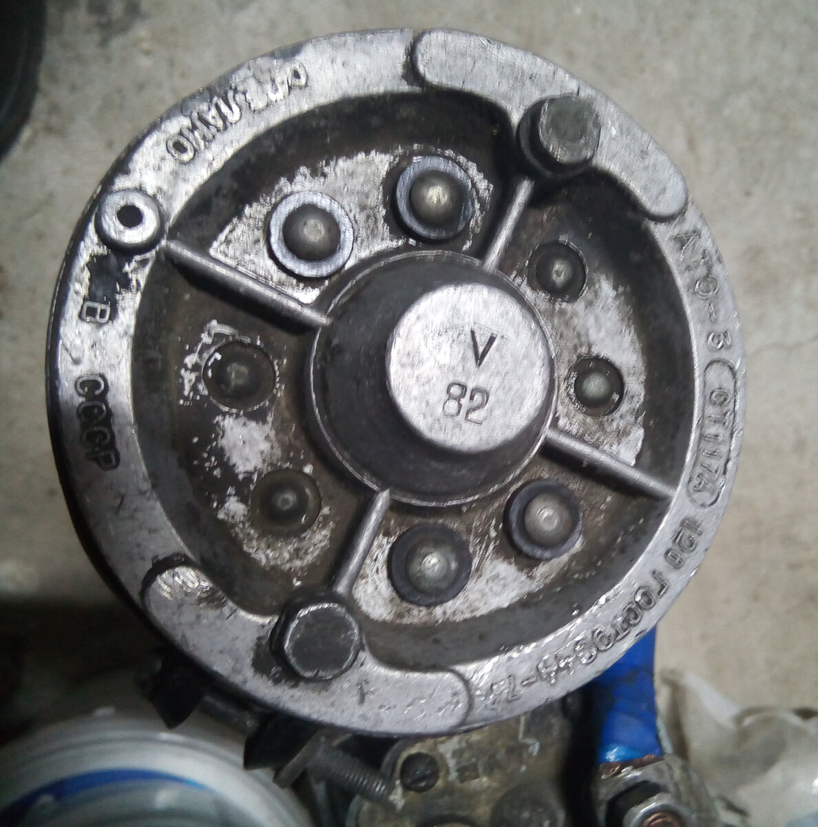 Стартер стоял на авто с завода ибо Москвич 1982г.в. и стартер  82г.