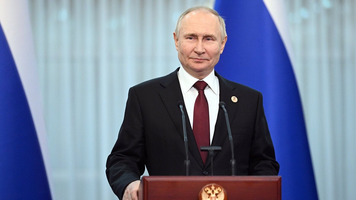    Президент РФ В. Путин принял участие в работе саммита ЕАЭС в Бишкеке© РИА Новости . Павел Бедняков