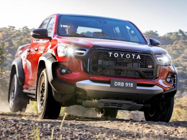     Toyota Hilux GR Sport. Фото Toyota