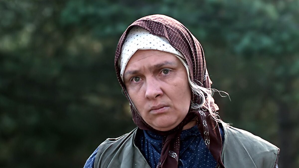 Баба Шура в к\ф "Любовь и голуби"
