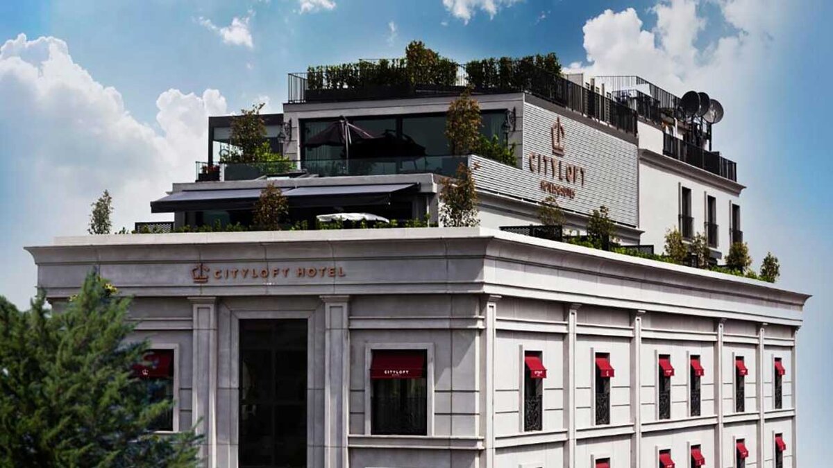 Отель CityLoft 81 и терраса на крыше. Фото из системы бронирования