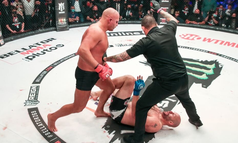    У Федора Емельяненко впереди заключительный бой в карьере, но ему уже предлагают схватку в поп-ММА. Фото: ТАСС