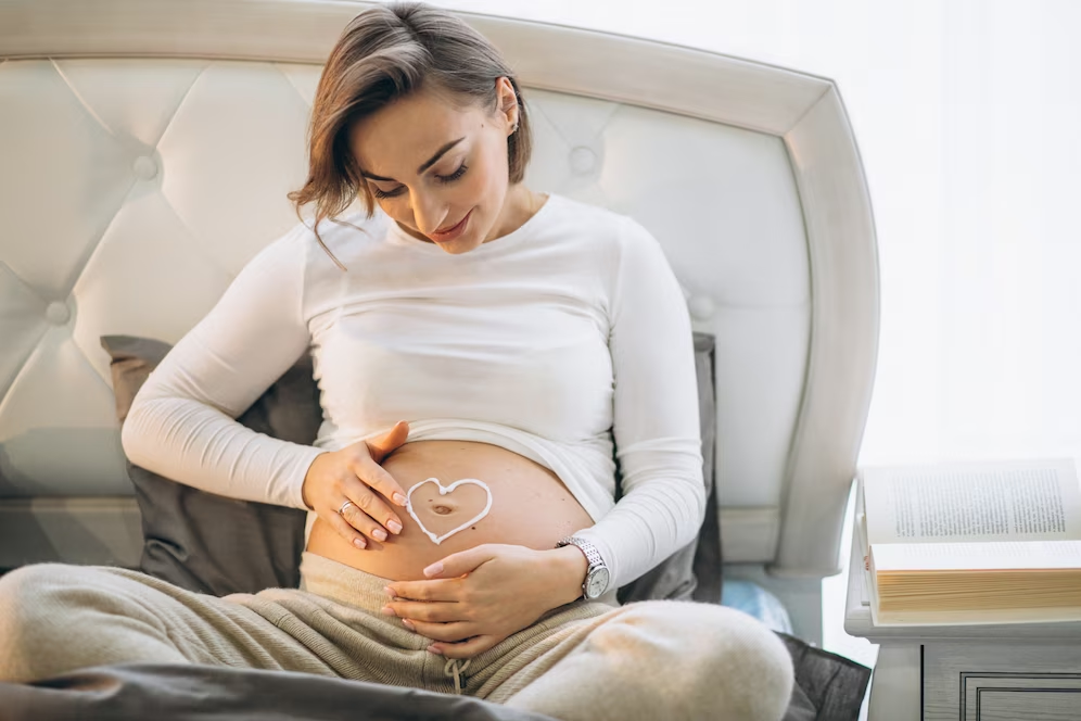 Растяжки во время беременности: причины и профилактика