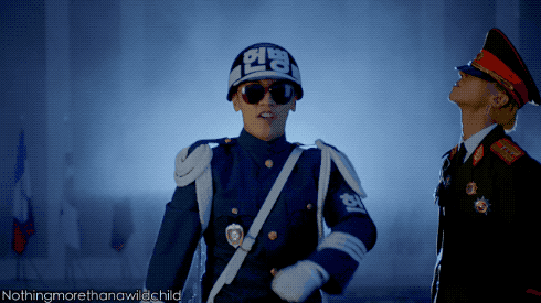 Кадр из клипа Seungri (Feat. Mino) - WHERE R U FROM