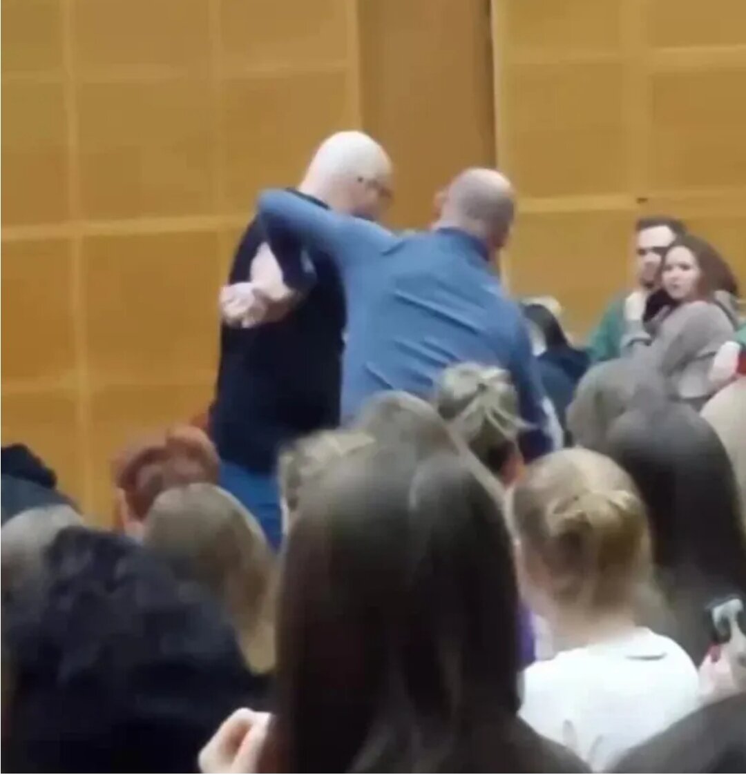 Фрагмент из видео инцидента