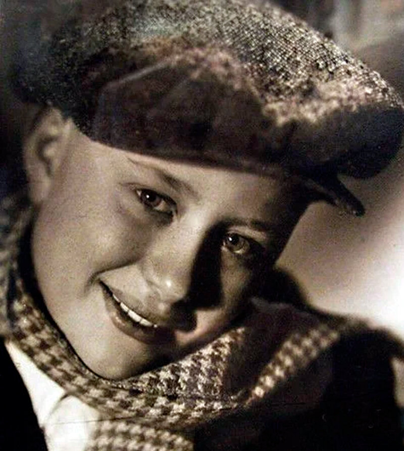 Юный Андрей Миронов