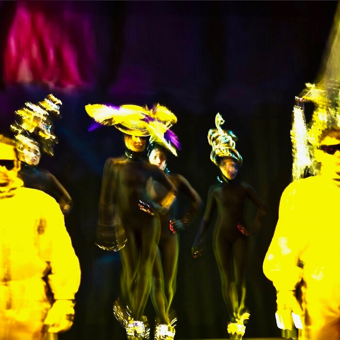 Все фото из личного архива Хореографа Снежаны Романовской и с сайта https://body-arhitektor.ru/modern-balety/