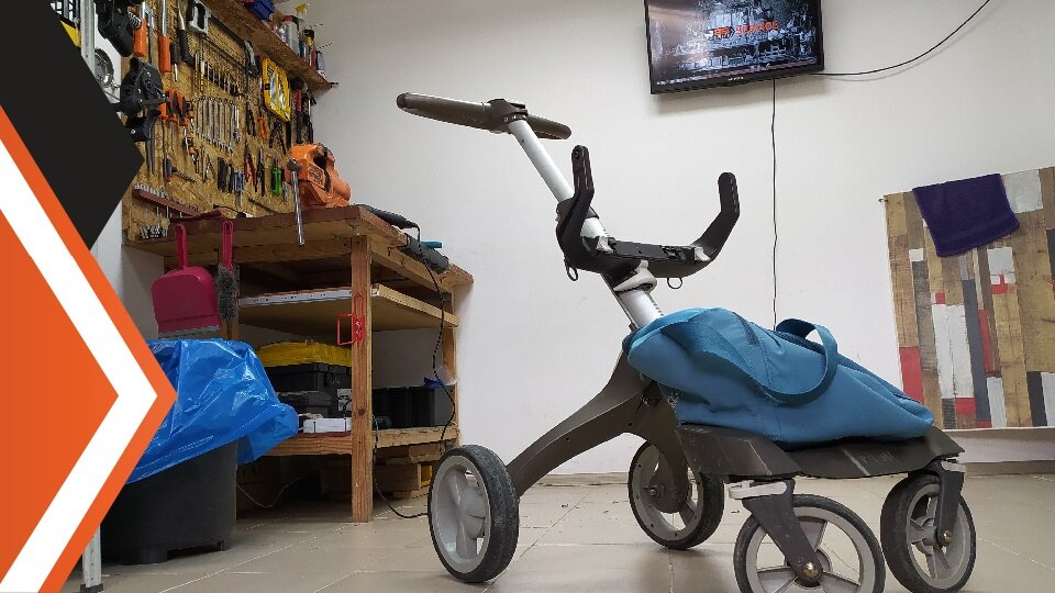 Китайская коляска Dsland - аналог норвежской Stokke Xplory