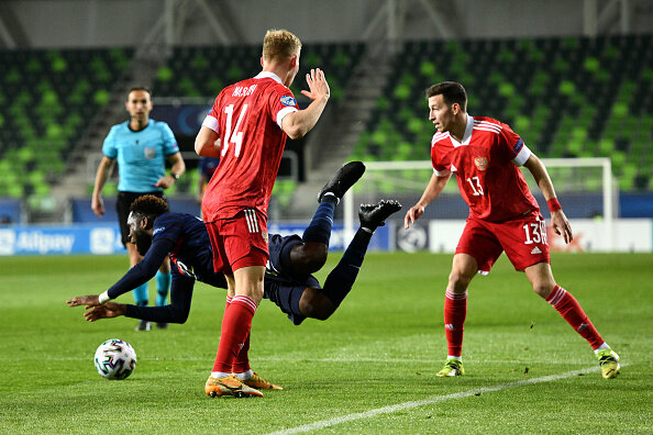 Маслов привозит 1 пенальти